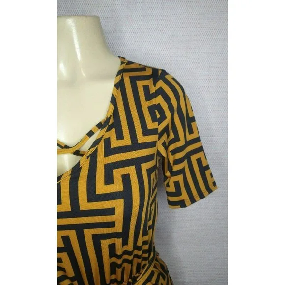 Elegant Maxi wide legged Gold jumpsuit, All sizes, comfy & stretchy - Picture 3 of 11